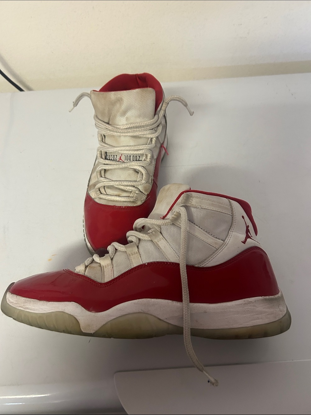 Jordan Men's Red and White High-Top Basketball Shoes